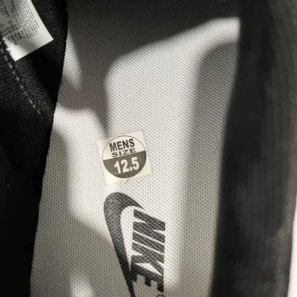 Nike Black and White Dunk Sneakers Classic Design - Picture 6 of 6